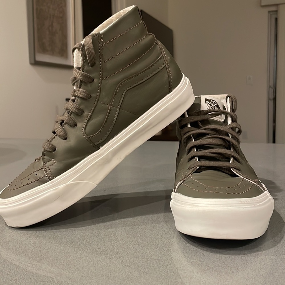 Vans- military green
